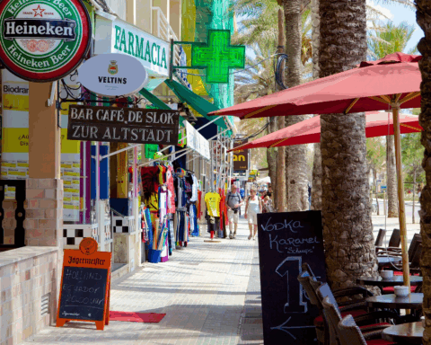 German tourist, 37, runs amok- vandalising cars before dropping dead in Mallorca street