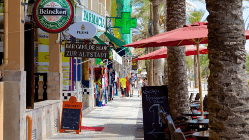 German tourist, 37, runs amok- vandalising cars before dropping dead in Mallorca street