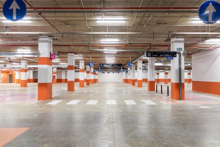 Shopping centre underground car park reopens- nine months after Valencia flood disaster