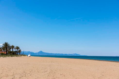 Three popular Costa Blanca beaches closed to swimmers due to sewage contamination