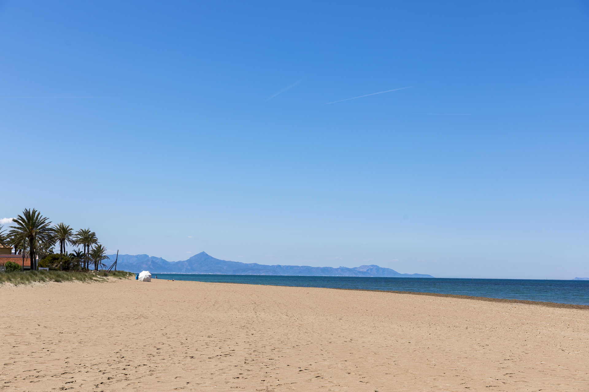 Three popular Costa Blanca beaches closed to swimmers due to sewage contamination