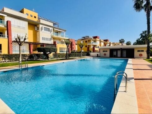 3 bedroom Apartment for sale in Hacienda del Alamo with pool garage - € 175