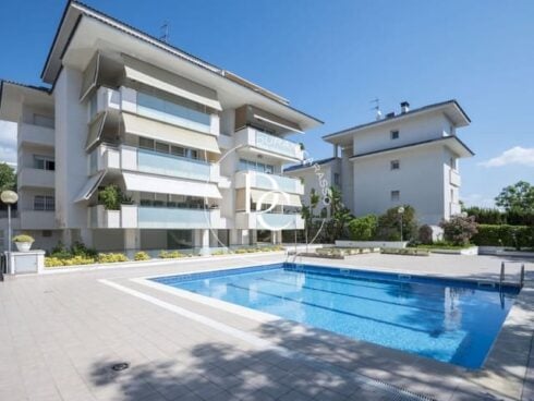 3 bedroom Apartment for sale in Sitges - € 490
