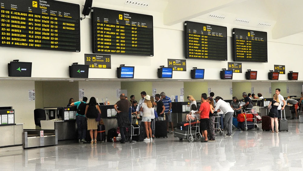 Spain’s airport company hit with €10m fine for installing facial recognition cameras intended to speed up boarding