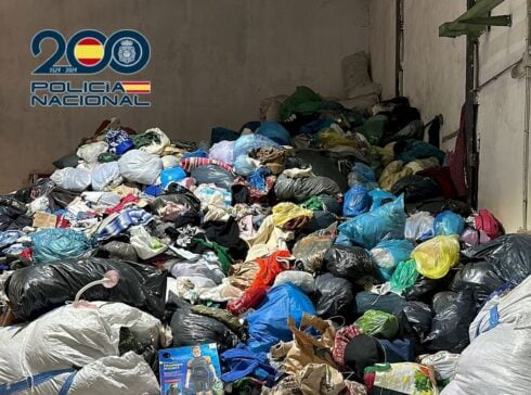 Heartless gang impersonates charity workers to steal clothes for needy worth €1m in Spain
