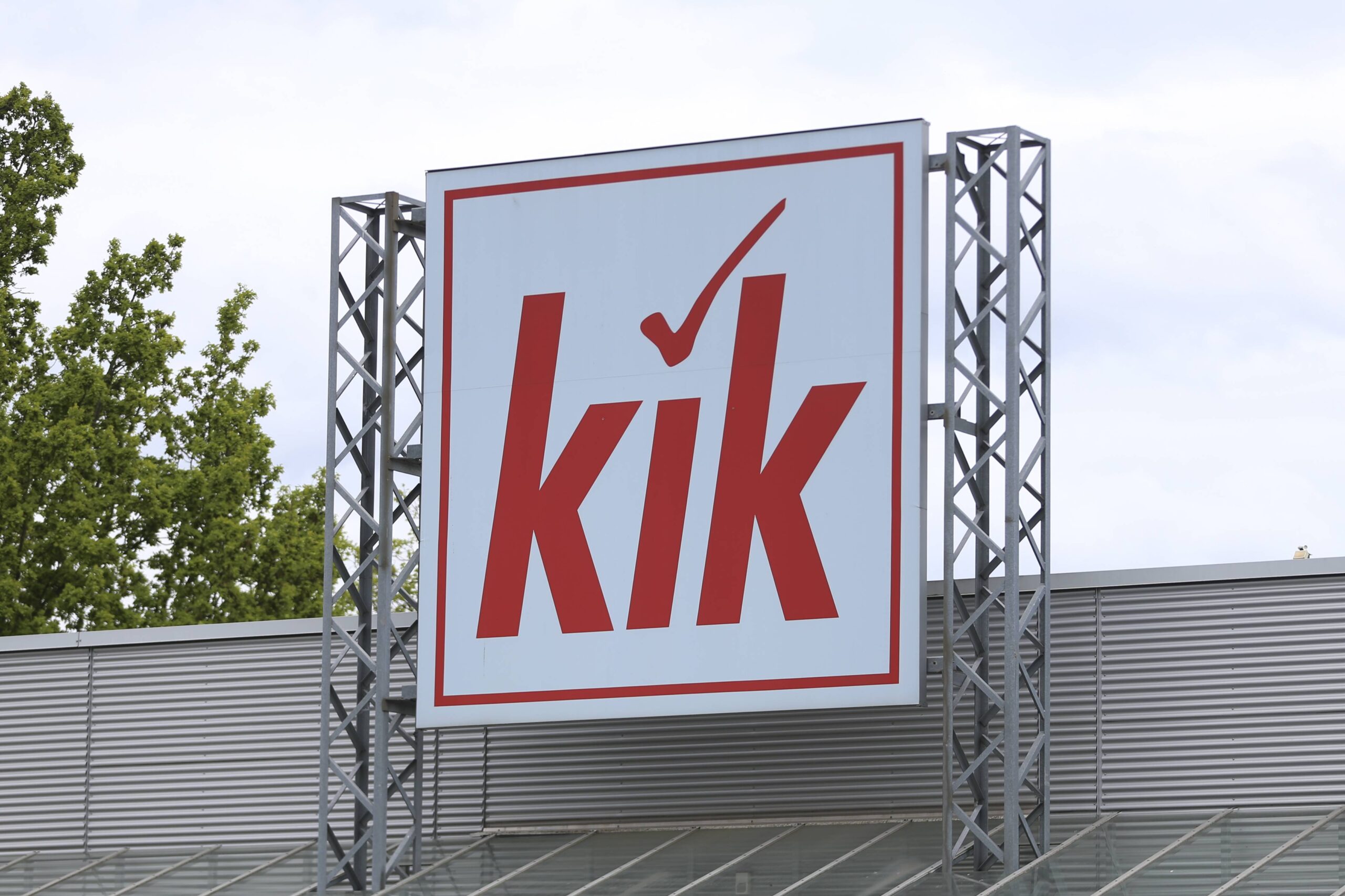 German low-cost clothes retailer is taking Andalucia by storm - and aims to take Primark's crown