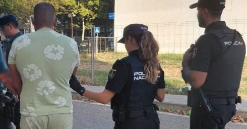 Man chained ex-girlfriend to bed until she signed over her Mallorca home and car to him
