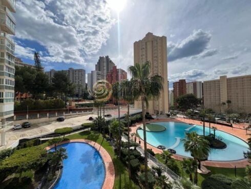 2 bedroom Flat for sale in Benidorm with pool - € 199