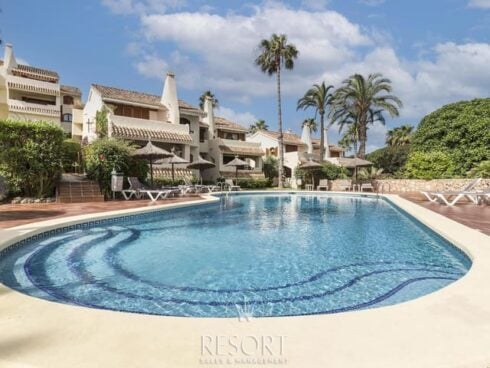 2 bedroom Apartment for sale in La Manga Club with pool - € 279