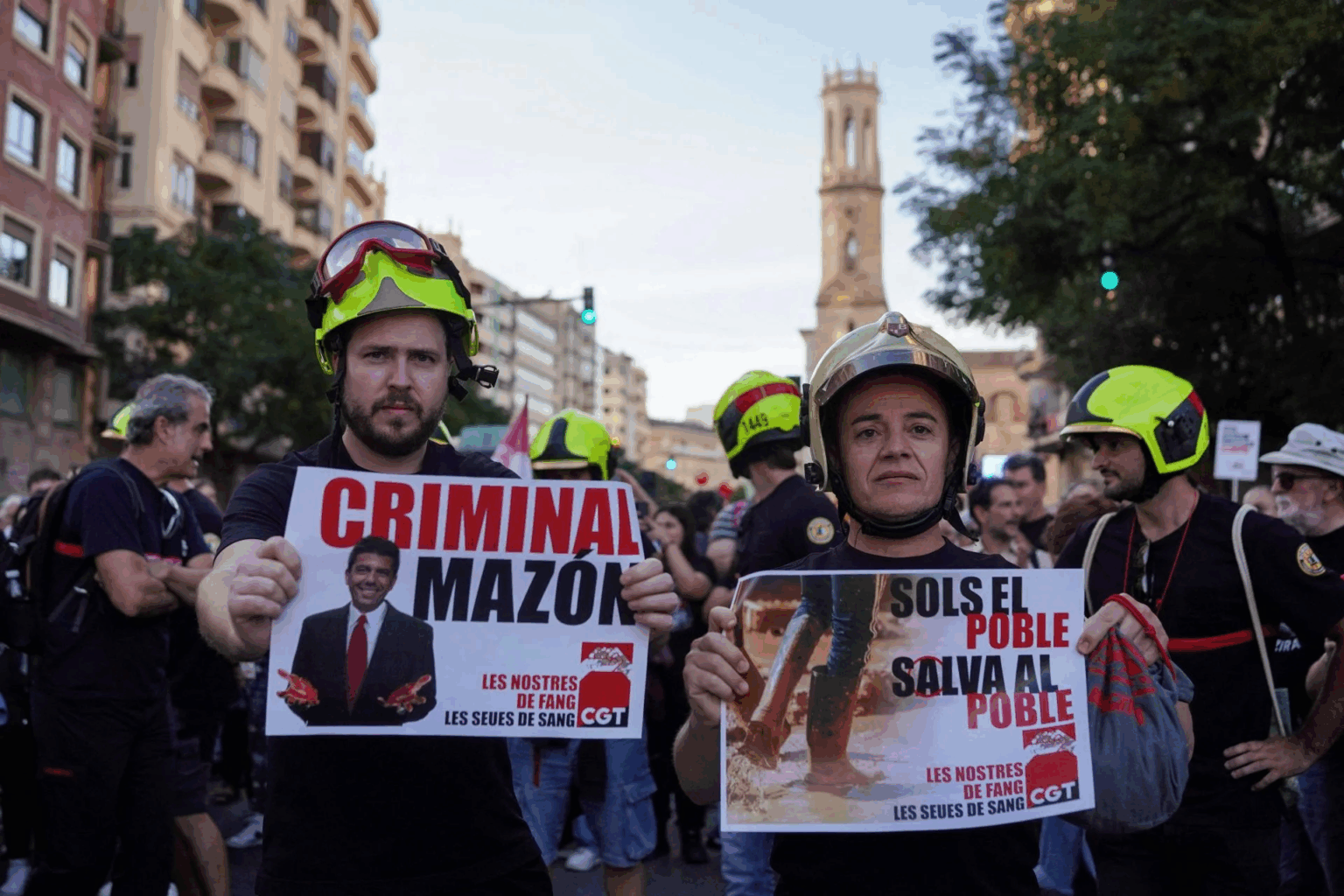 50,000 protest in Valencia- demanding Carlos Mazon's resignation over ...