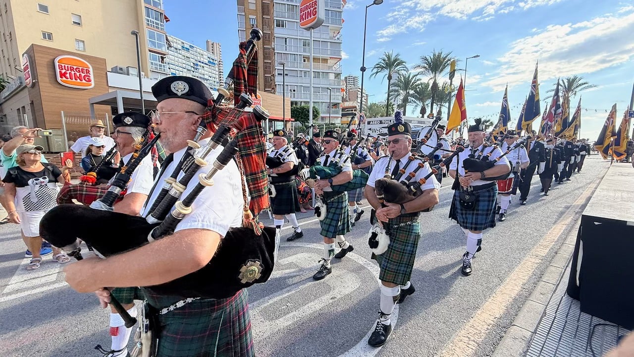 'Poppy Appeal' on Costa Blanca launched at Royal British Legion parade in Benidorm