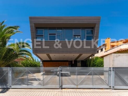 5 bedroom Villa for sale in Las Palmas de Gran Canaria - € 680