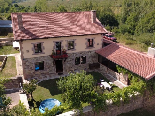 3 bedroom Finca/Country House for sale in Hermandad de Campoo de Suso - € 299