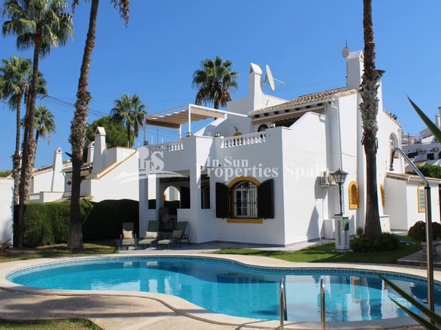 3 bedroom Villa for sale in Orihuela Costa with pool garage - € 349
