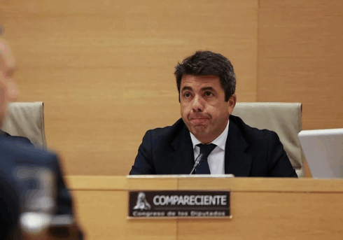 Acting Valencia president Carlos Mazon 'roasted' by Spain's parliamentarians over his response to 2024 flood disaster