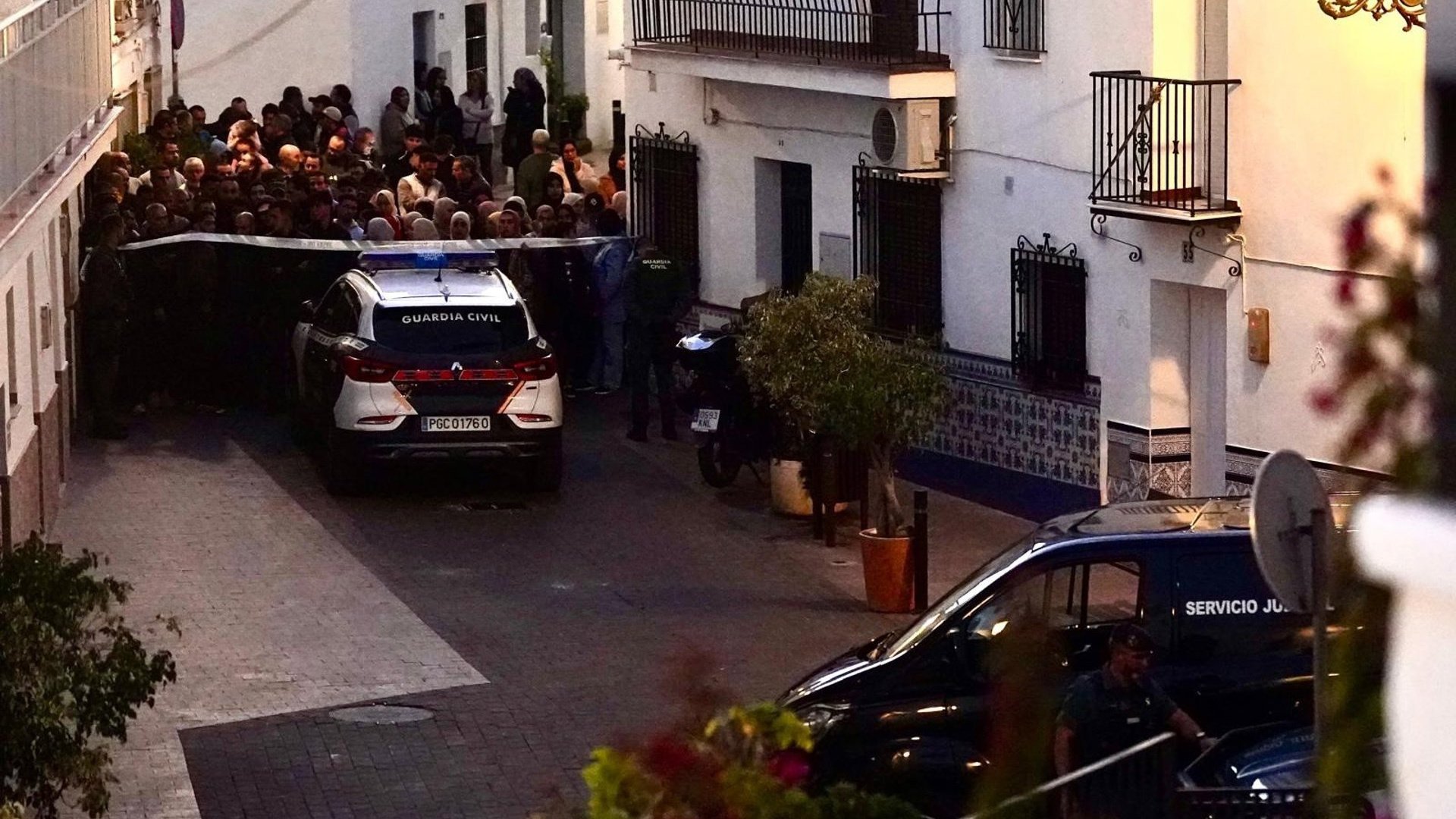 Family of four die in Costa del Sol town after suspected gas leak