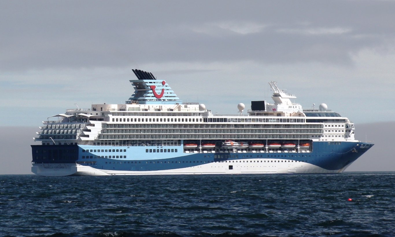 ‘Man overboard’: Huge search underway after British cruise ship passenger falls into Atlantic Ocean near the Canary Islands