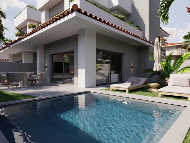 3 bedroom Villa for sale in Amarilla Golf with pool garage - € 736