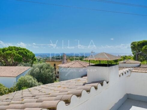 4 bedroom Villa for sale in Calonge i Sant Antoni - € 378