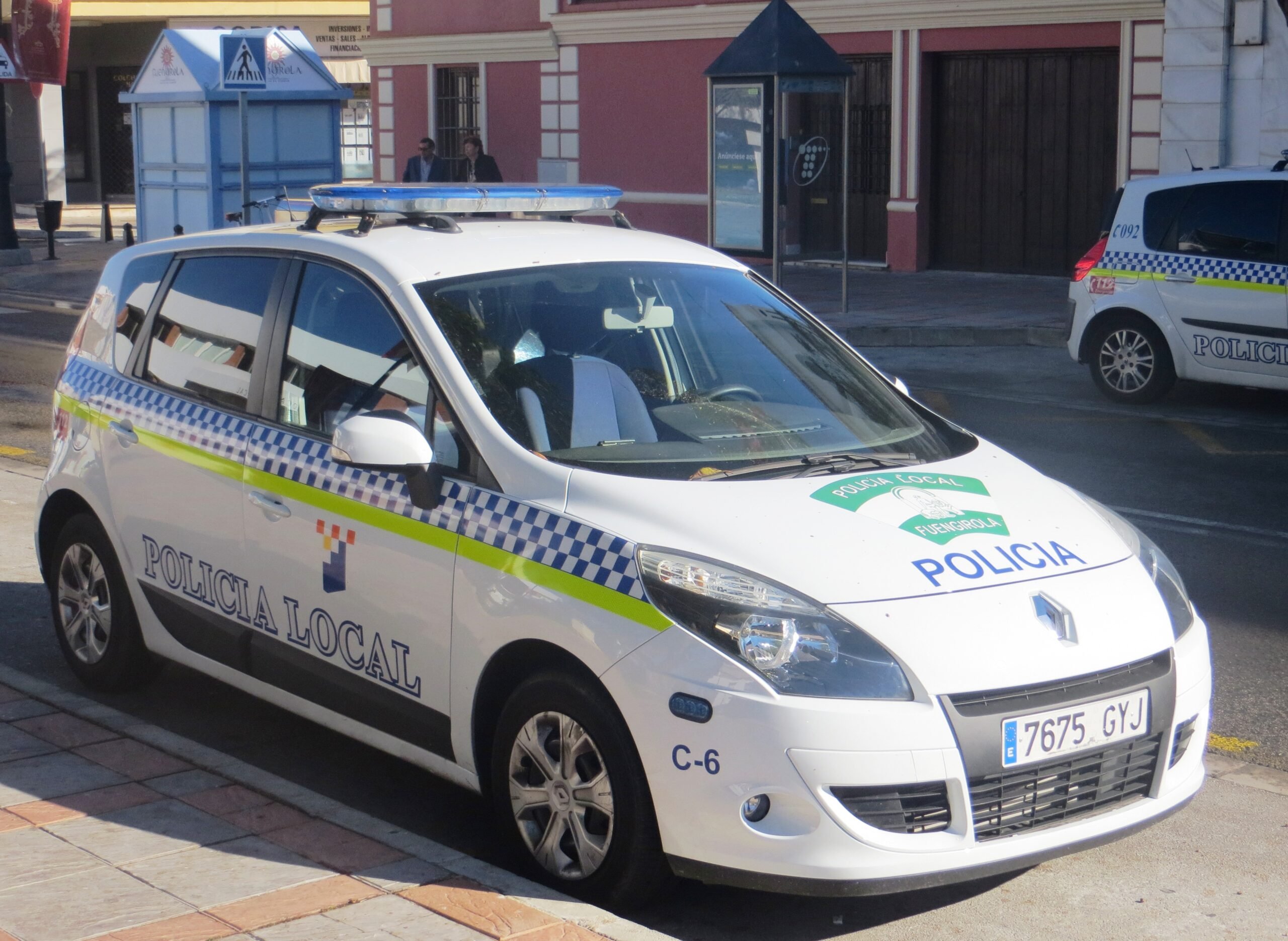 Tourist warning on the Costa del Sol as man ‘swipes keys from porter’s lodge and robs beachfront holiday flats’