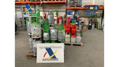 'Greenhouse' gas dealers arrested after police find €3m of cannisters set for fridges and air conditioners in Spain