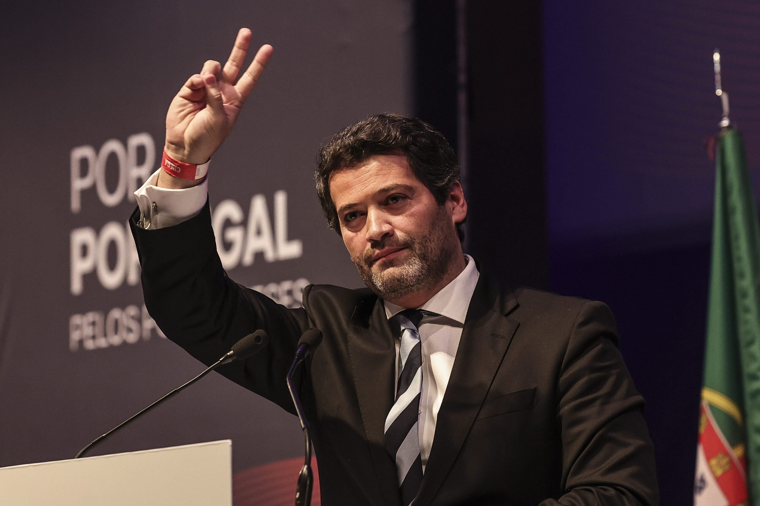 Spain watches on closely as neighbouring Portugal heads to the polls for crunch presidential election