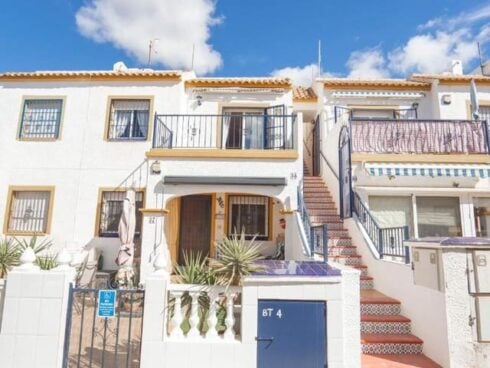 2 bedroom Penthouse for sale in Los Altos with pool - € 149