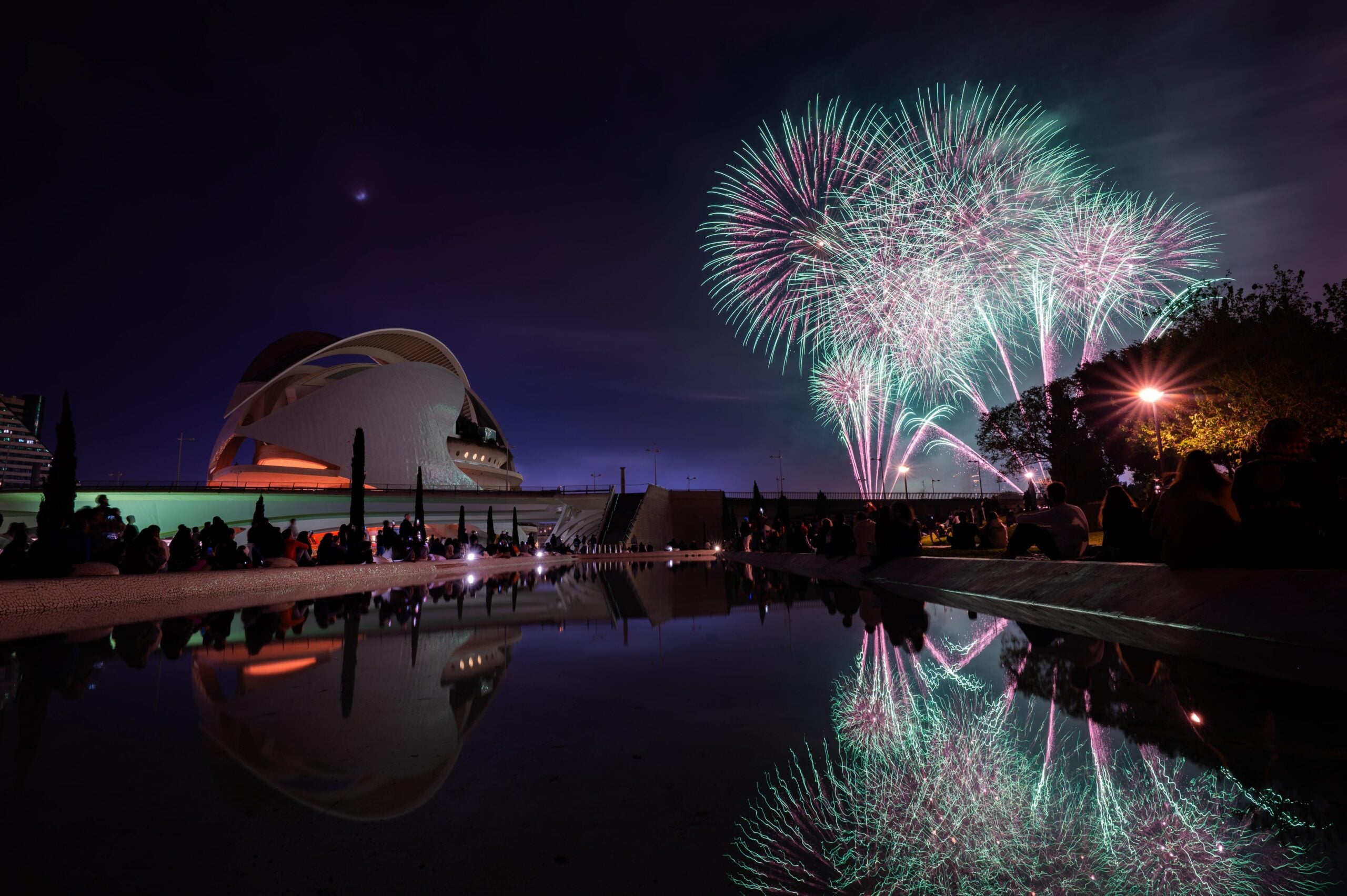 German tourists blow up Valencia hotel room with high-grade fireworks on Night of Fire during Fallas celebrations