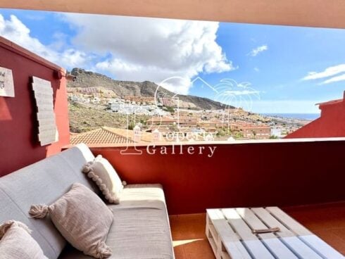 3 bedroom Townhouse for sale in Costa Adeje with garage - € 474