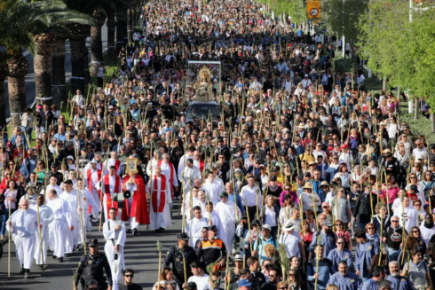 Around 350,000 people are set to descend on Alicante for Spain's second-largest pilgrimage walk