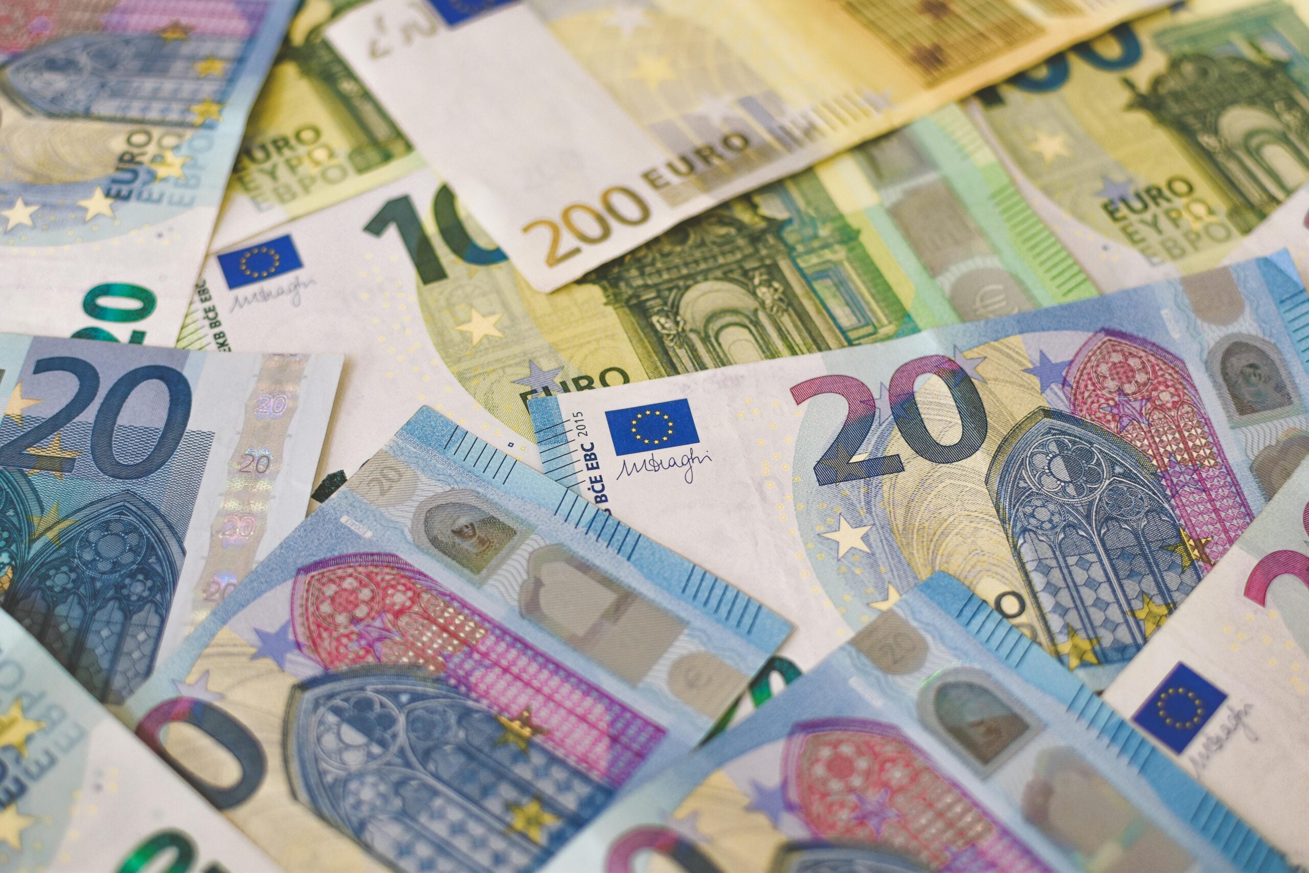 Revealed: Foreign investment in Spain collapsed by one-fifth in 2025 – with squatting and excessive bureaucracy to blame