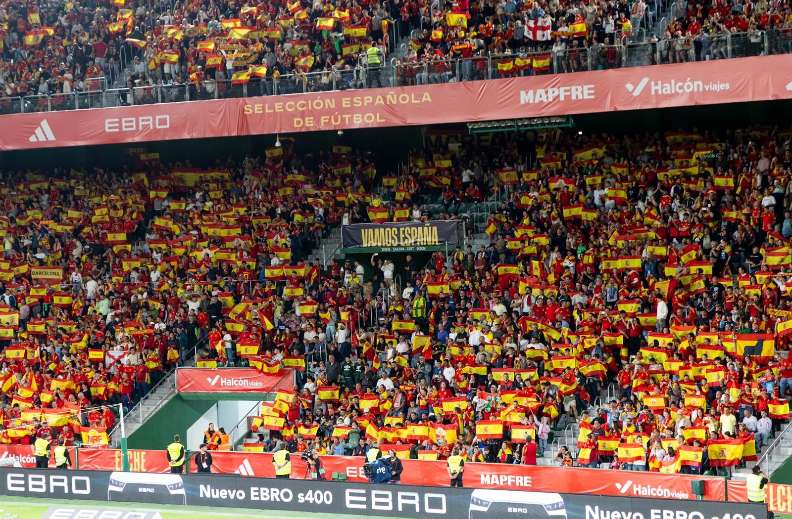 ‘It’s intolerable’: Spain’s football head coach speaks out after friendly against Egypt is overshadowed by racist anti-Muslim chanting