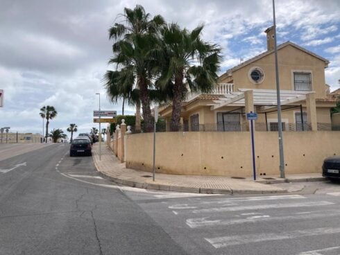 Woman, 77, dies following fire at house owned by 'English-speaking' couple on Spain's Costa Blanca