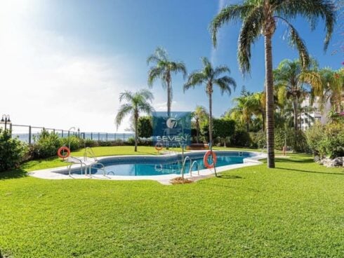 2 bedroom Apartment for sale in Almunecar with garage - € 350