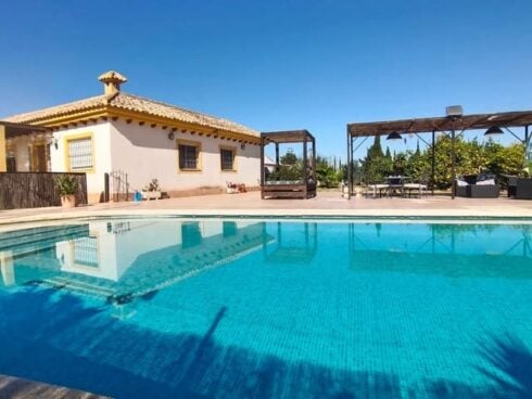 4 bedroom Finca/Country House for sale in Avileses with pool - € 340