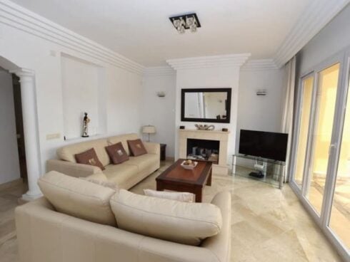 3 bedroom Apartment for sale in Bahia de Casares with pool garage - € 595