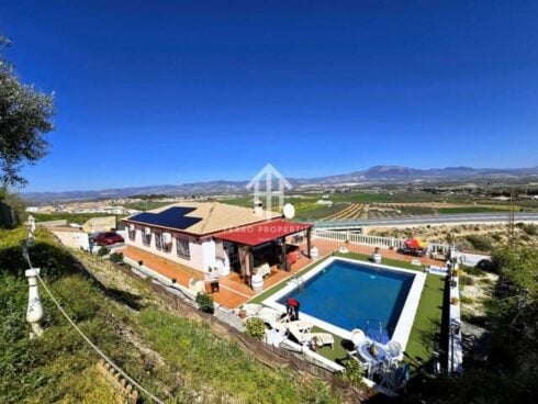 4 bedroom Villa for sale in Moraleda de Zafayona with pool - € 280