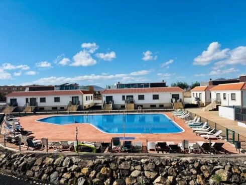 4 bedroom Terraced Villa for sale in Costa de Antigua with pool garage - € 259