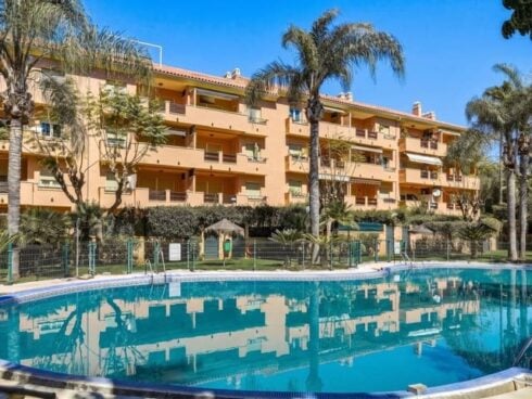 2 bedroom Apartment for sale in Carib Playa with pool garage - € 395