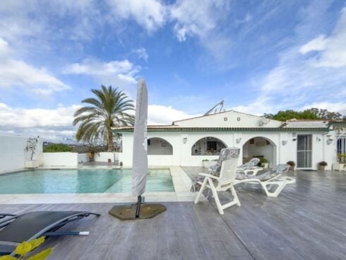 3 bedroom Finca/Country House for sale in Cartama with pool garage - € 525
