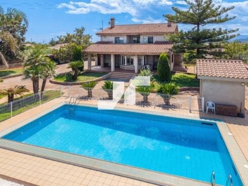 5 bedroom Villa for sale in Vila-real with pool garage - € 595