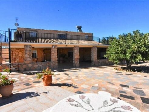 4 bedroom Finca/Country House for sale in Valladolises with pool garage - € 269