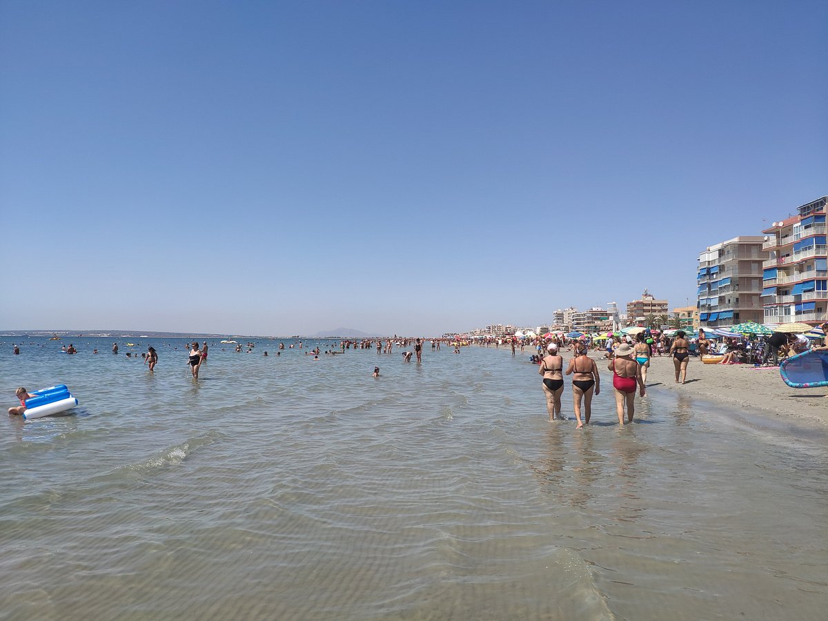 Popular Costa Blanca beach has swimming ban imposed due to water quality concerns