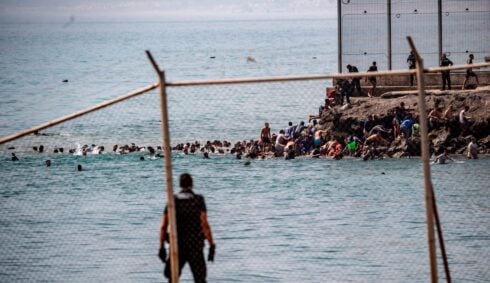 migrants entering ceuta