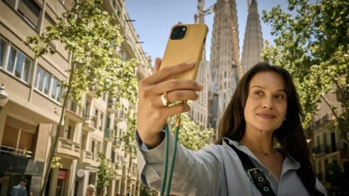Promotional shot for La Vida Barcelona TV show