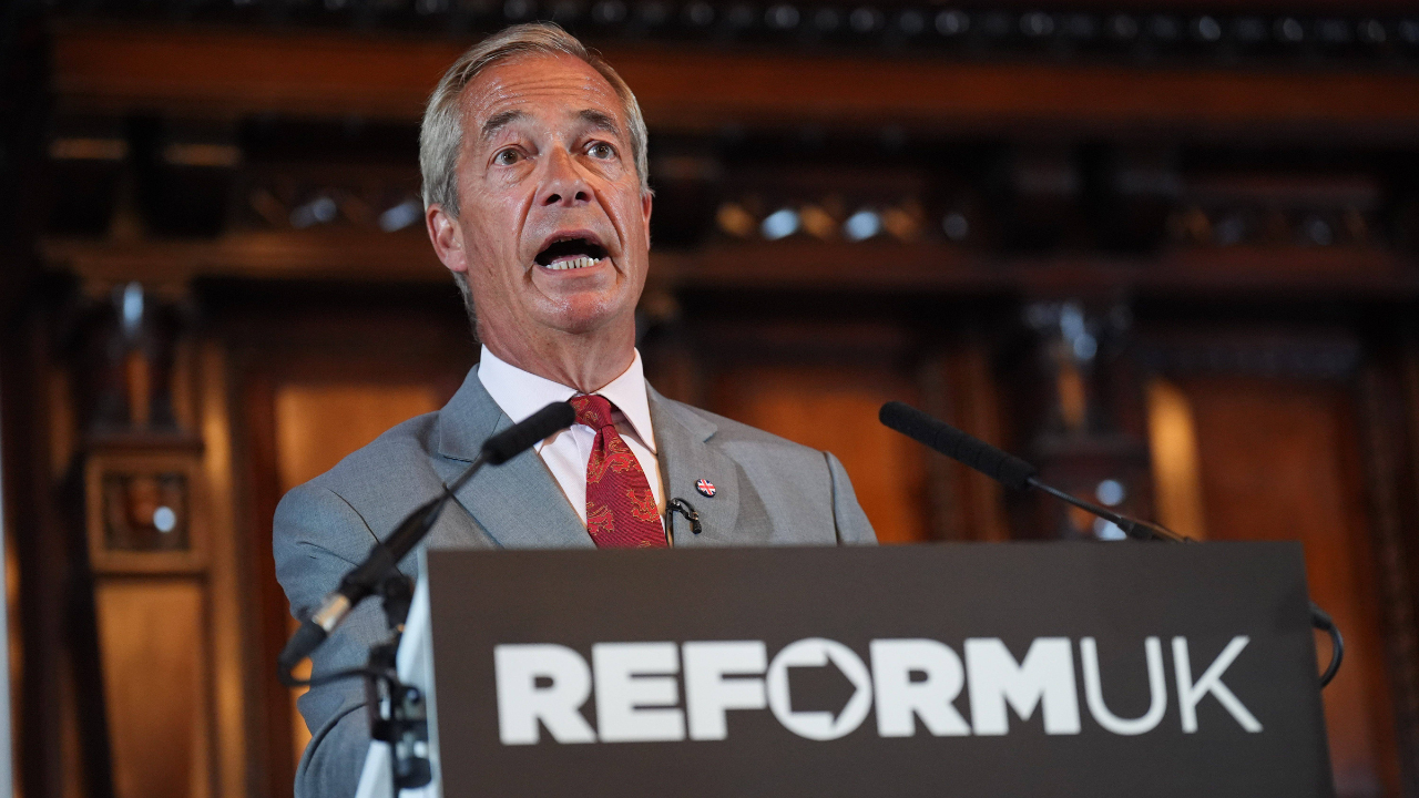 Reform UK Plans to Ban Foreigners From Benefits, Risking EU Retaliation