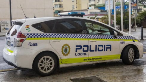 A Spanish police car in Benalmadema
