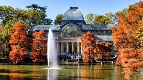 Retiro park madrid autumn crystal palace.jpg